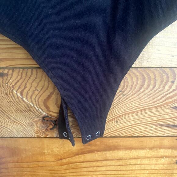 American Eagle black ribbed bodysuit size Large - Picture 3 of 4